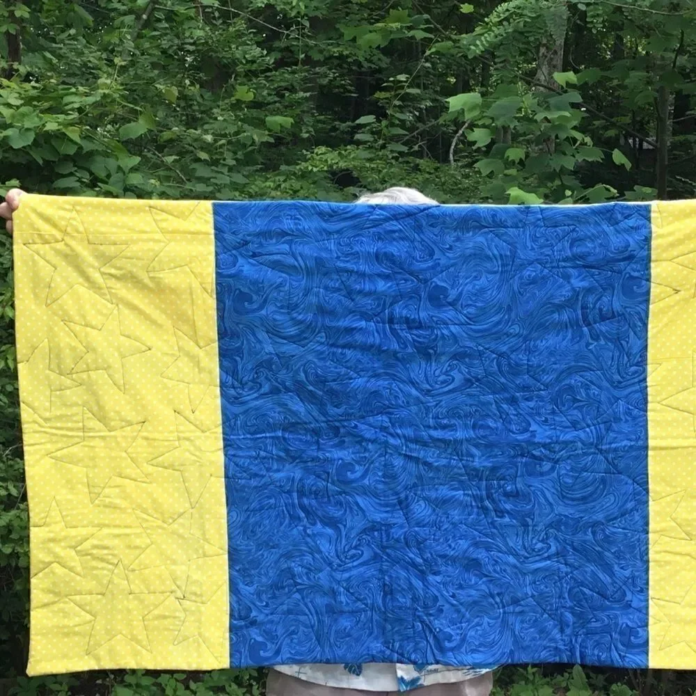 NWT Hand Crafted Blue & Yellow Quilt